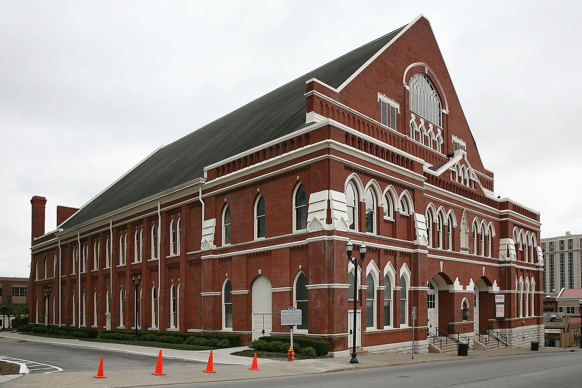 1994 - 'A Prairie Home Companion' broadcasts from the newly renovated Ryman